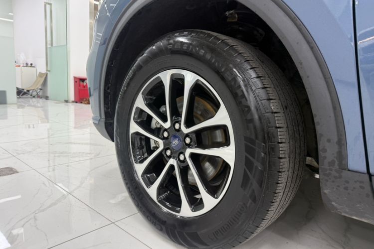 Used Ford Escape 2020 EcoBoost 245 Two-Wheel-Drive Comfort Edition Exterior 4