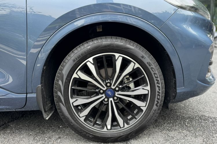 Used Ford Escape 2020 EcoBoost 245 Four-Wheel Drive ST-LINE Deluxe Edition Exterior 6