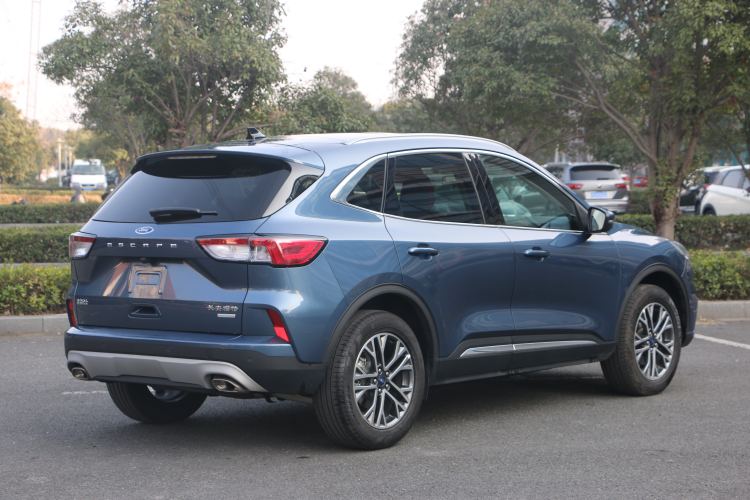 Used Ford Escape 2020 EcoBoost 245 Two-Wheel-Drive Titanium Edition Exterior 7