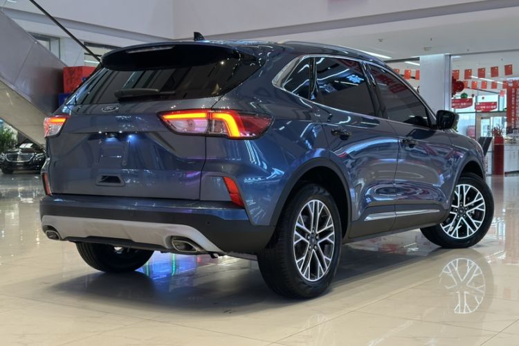 Used Ford Escape 2020 EcoBoost 245 Two-Wheel-Drive Titanium Edition Exterior 7