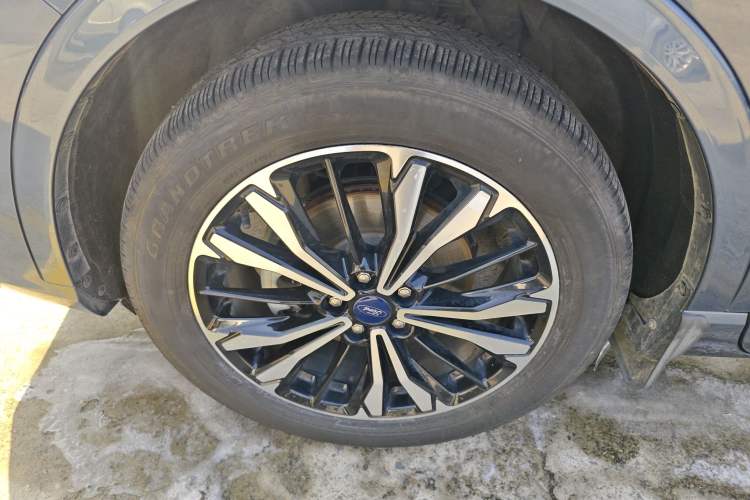 Used Ford Escape 2020 EcoBoost 245 Four-Wheel Drive ST-LINE Deluxe Edition Exterior 7