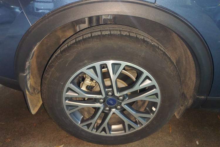 Used Ford Escape 2020 EcoBoost 245 Two-Wheel-Drive Titanium Edition Exterior 8