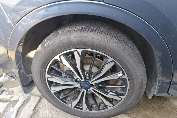 Used Ford Escape 2020 EcoBoost 245 Four-Wheel Drive ST-LINE Deluxe Edition Exterior 8
