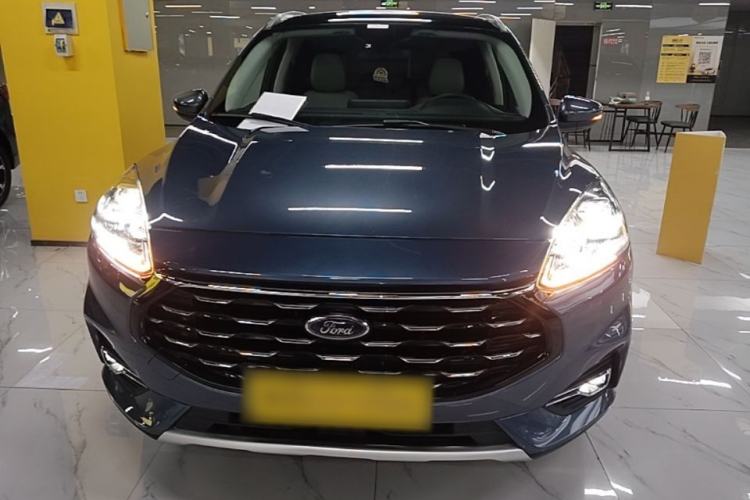 Used Ford Escape 2020 EcoBoost 245 Two-Wheel-Drive Titanium Edition Front