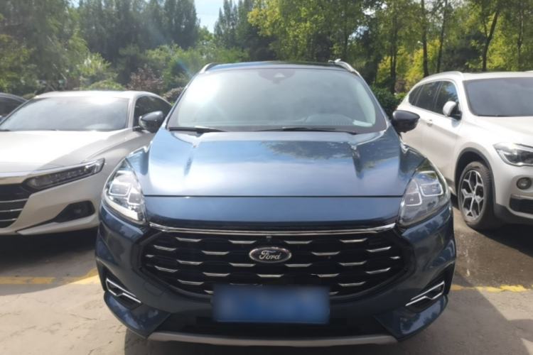 Used Ford Escape 2020 EcoBoost 245 Four-Wheel Drive Luxury Edition Front