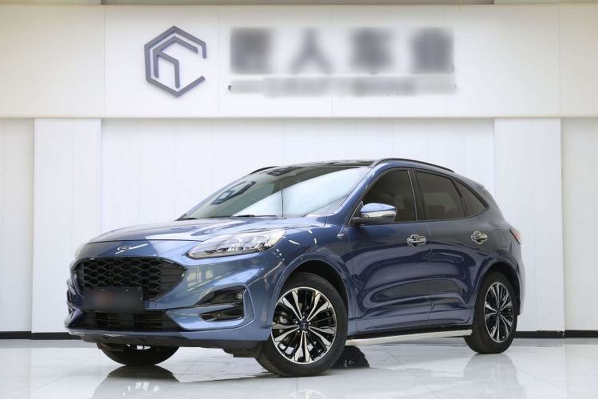 Used Ford Escape 2020 EcoBoost 245 Four-Wheel Drive ST-LINE Deluxe Edition Front Left 45 Deg