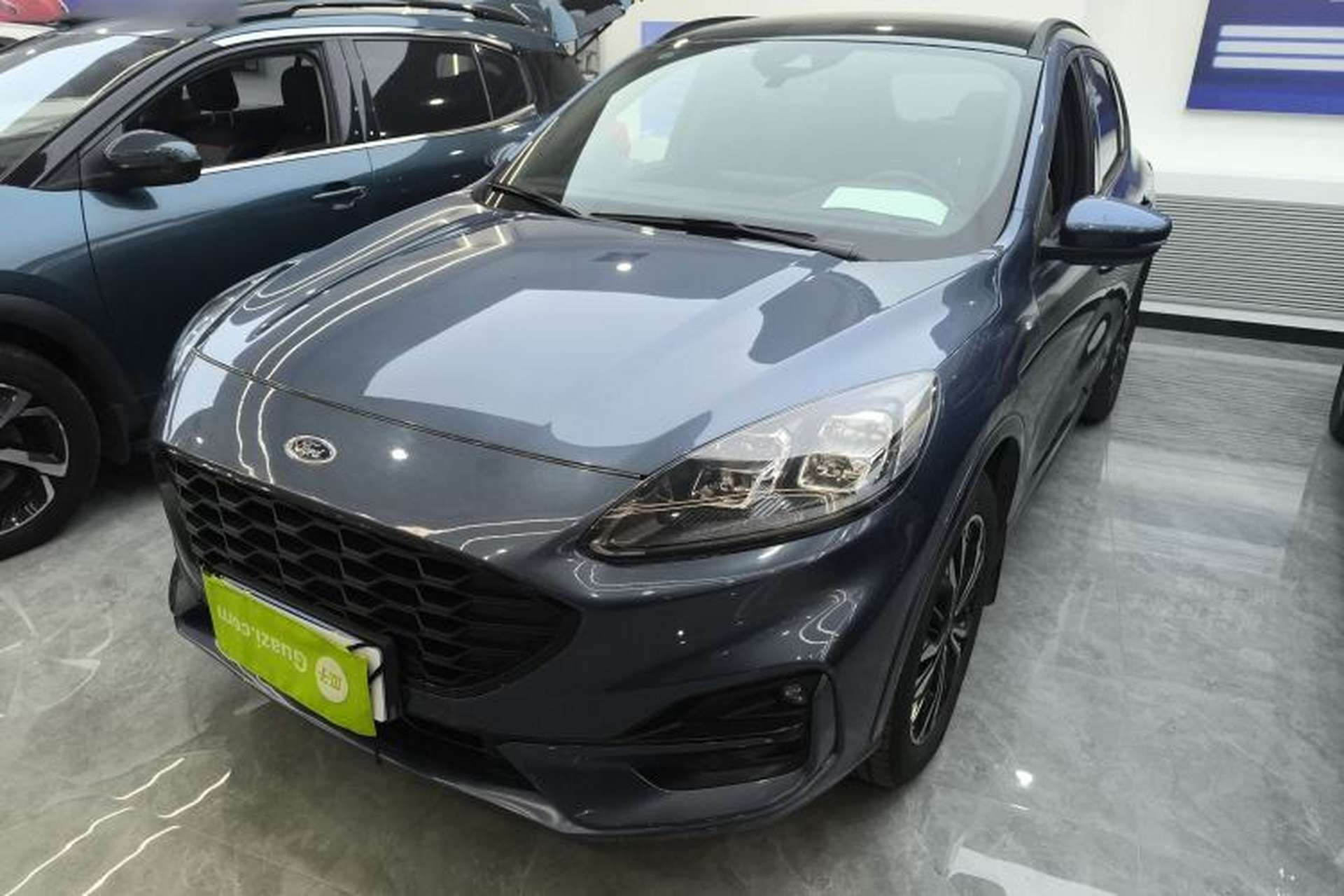 Used Ford Escape 2020 EcoBoost 245 Four-Wheel Drive ST-LINE Deluxe Edition Front Left 45 Deg