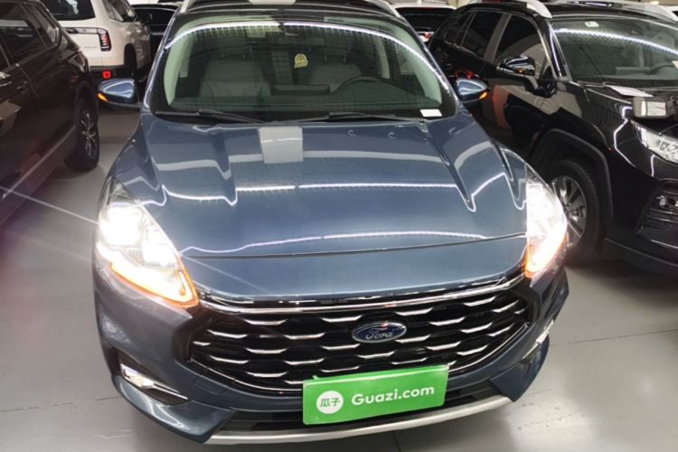Used Ford Escape 2020 EcoBoost 245 Two-Wheel-Drive Titanium Edition Front