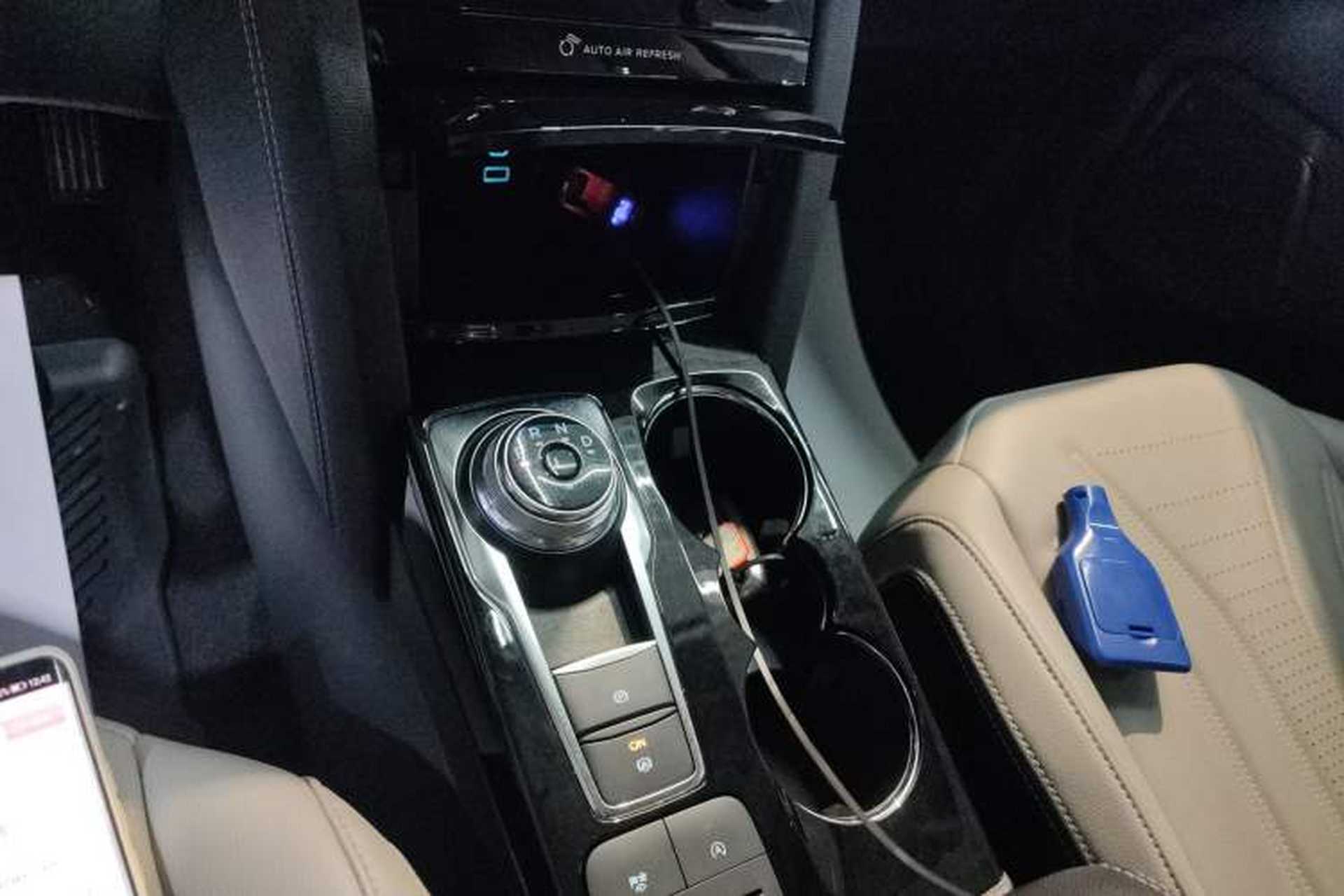 Used Ford Escape 2020 EcoBoost 245 Two-Wheel-Drive Titanium Edition Gear Lever