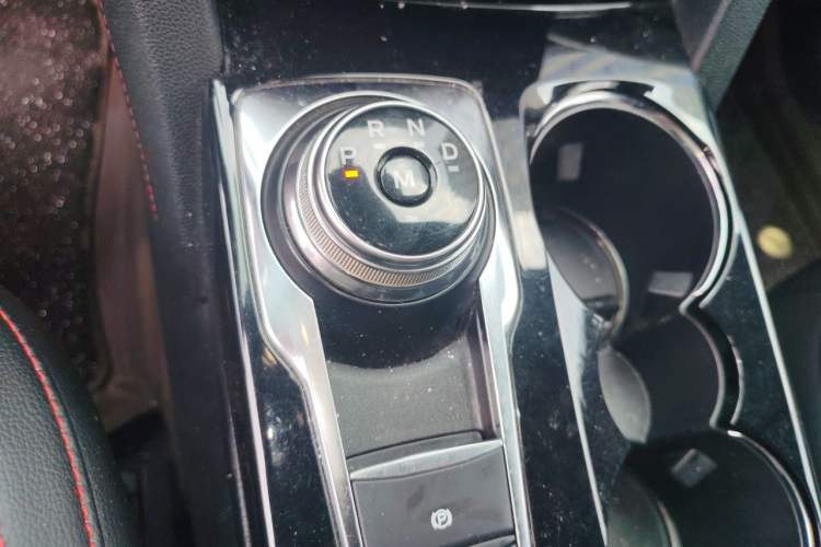 Used Ford Escape 2020 EcoBoost 245 Four-Wheel Drive ST-LINE Deluxe Edition Gear Lever