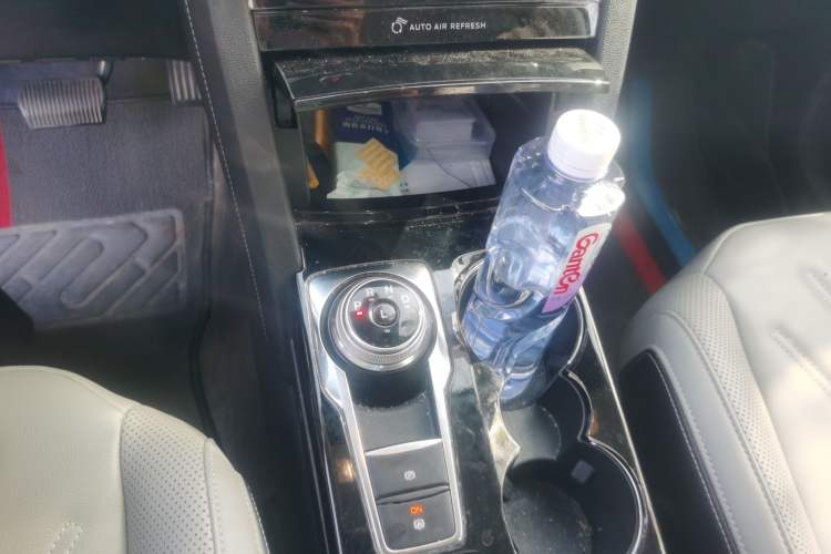 Used Ford Escape 2020 EcoBoost 245 Two-Wheel Drive Smart & Enjoyment Model Gear Lever