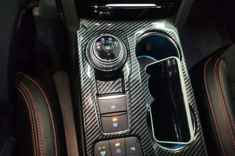 Used Ford Escape 2020 EcoBoost 245 Four-Wheel Drive ST-LINE Deluxe Edition Gear Lever