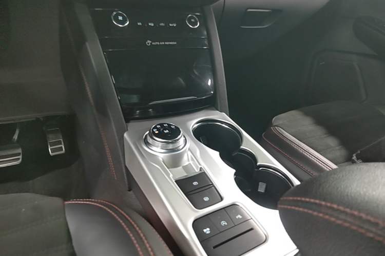 Used Ford Escape 2020 EcoBoost 245 Four-Wheel Drive ST-LINE Deluxe Edition Gear Lever
