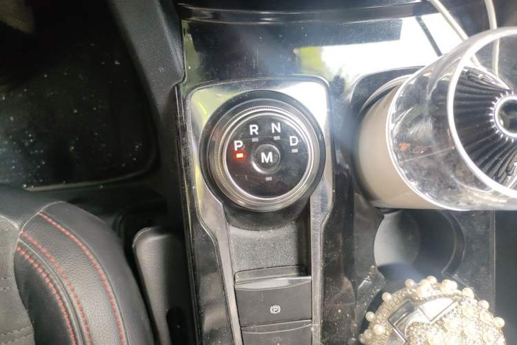 Used Ford Escape 2020 EcoBoost 245 Four-Wheel Drive ST-LINE Deluxe Edition Gear Lever