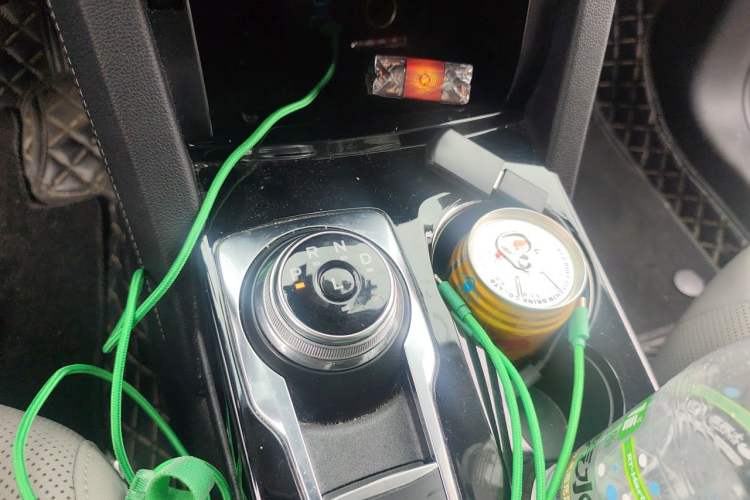 Used Ford Escape 2020 EcoBoost 245 Two-Wheel Drive Smart & Enjoyment Model Gear Lever