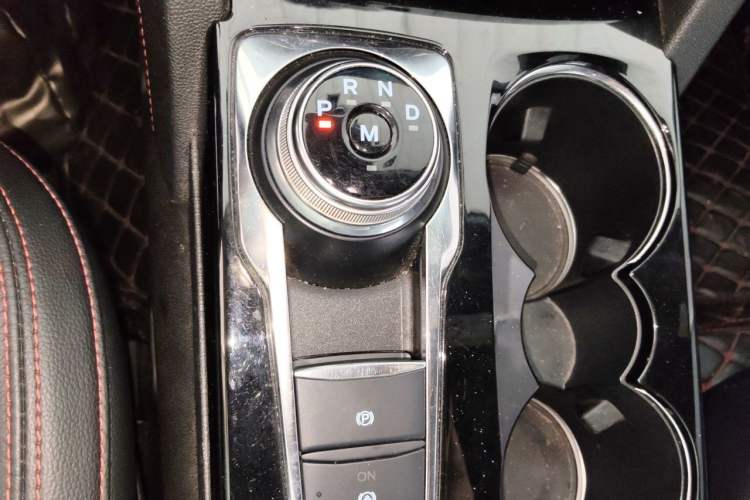Used Ford Escape 2020 EcoBoost 245 Four-Wheel Drive ST-LINE Deluxe Edition Gear Lever