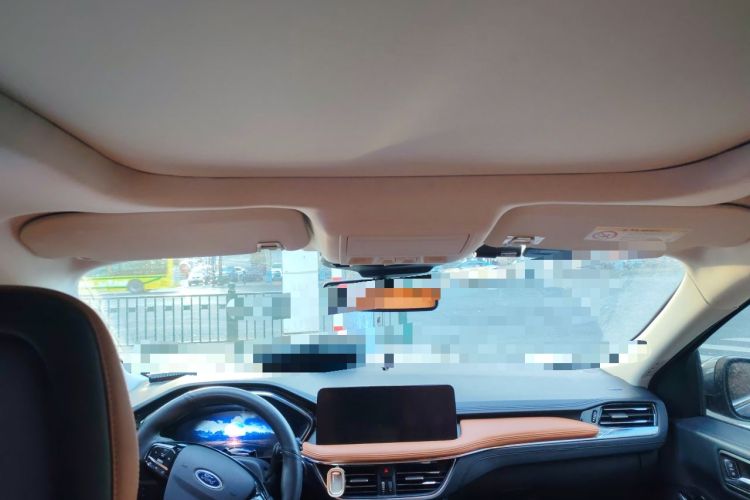 Used Ford Escape 2020 EcoBoost 245 Four-Wheel Drive Luxury Edition Headliner