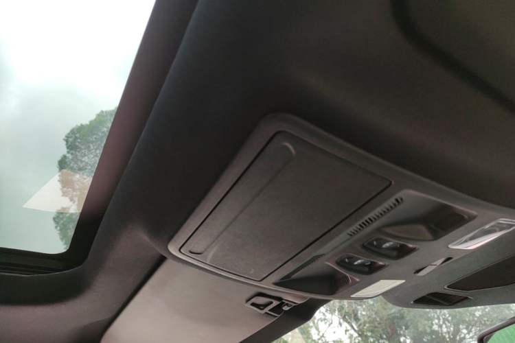 Used Ford Escape 2020 EcoBoost 245 Four-Wheel Drive ST-LINE Deluxe Edition Headliner