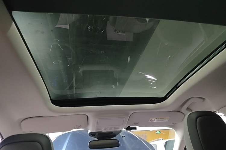 Used Ford Escape 2020 EcoBoost 245 Four-Wheel Drive Luxury Edition Headliner