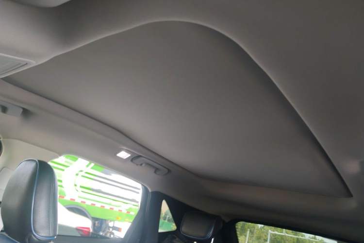 Used Ford Escape 2020 EcoBoost 245 Two-Wheel-Drive Titanium Edition Headliner