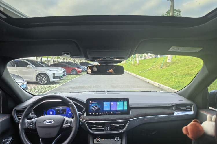 Used Ford Escape 2020 EcoBoost 245 Four-Wheel Drive ST-LINE Deluxe Edition Headliner