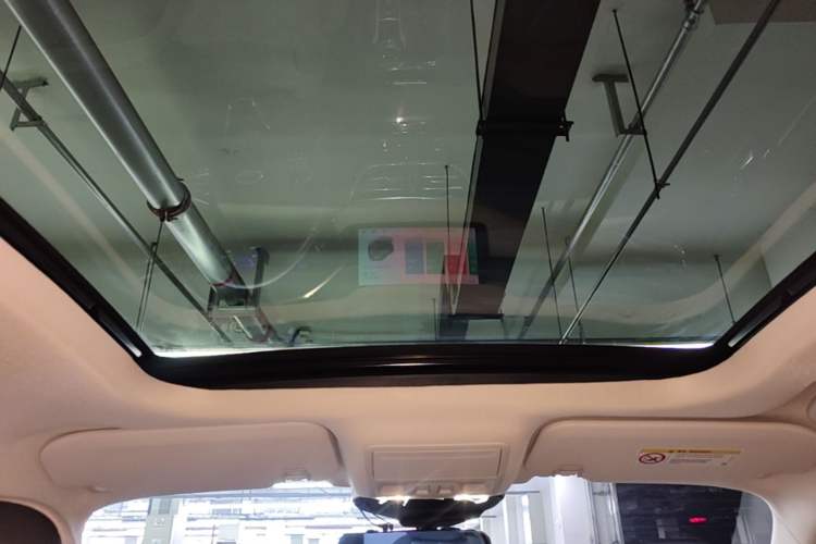 Used Ford Escape 2020 EcoBoost 245 Four-Wheel Drive Luxury Edition Headliner