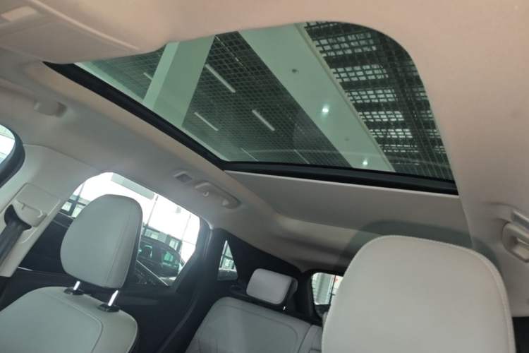 Used Ford Escape 2020 EcoBoost 245 Two-Wheel-Drive Titanium Edition Headliner