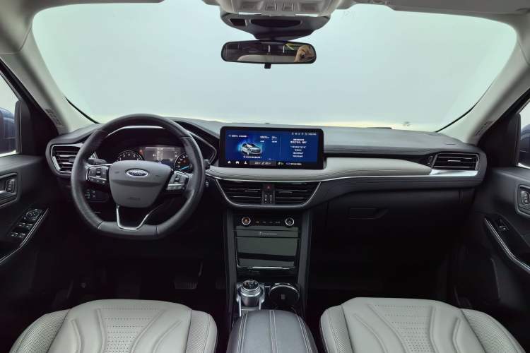 Used Ford Escape 2020 EcoBoost 245 Four-Wheel Drive Titanium Edition Interior 1