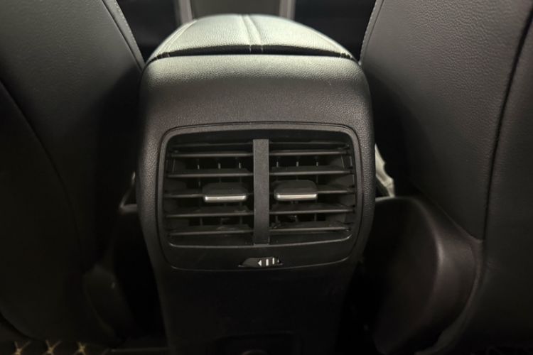 Used Ford Escape 2020 EcoBoost 245 Two-Wheel-Drive Comfort Edition Interior 1