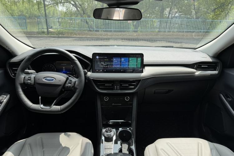 Used Ford Escape 2020 EcoBoost 245 Two-Wheel-Drive Titanium Edition Interior 1