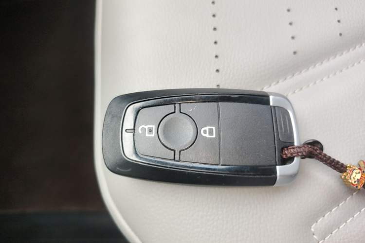 Used Ford Escape 2020 EcoBoost 245 Two-Wheel Drive Smart & Enjoyment Model Interior 1