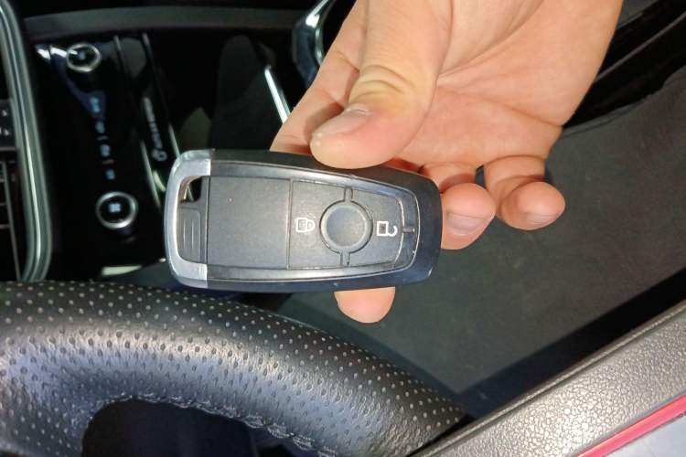 Used Ford Escape 2020 EcoBoost 245 Two-Wheel-Drive Titanium Edition Interior 1