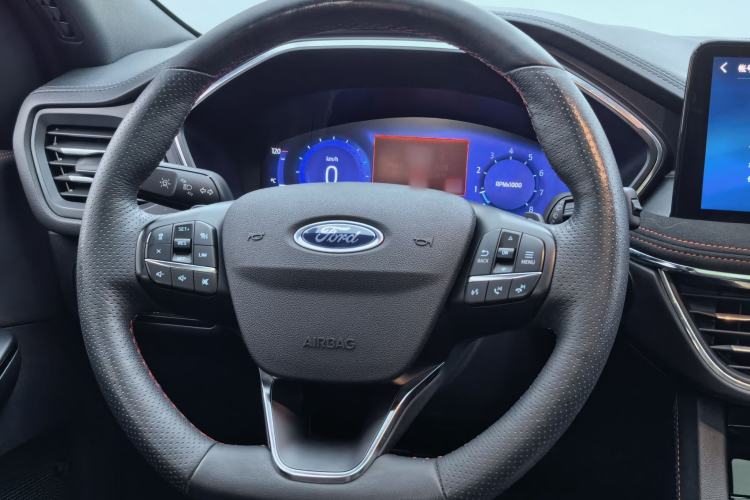 Used Ford Escape 2020 EcoBoost 245 Four-Wheel Drive ST-LINE Deluxe Edition Interior 1