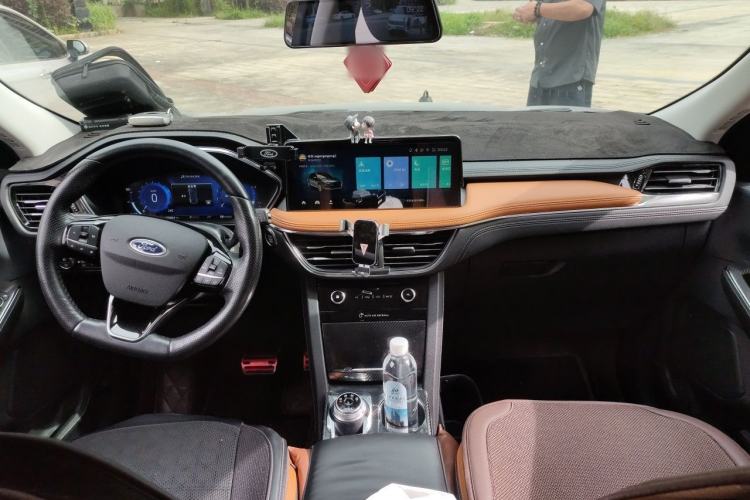 Used Ford Escape 2020 EcoBoost 245 Two-Wheel Drive Smart & Enjoyment Model Interior 2