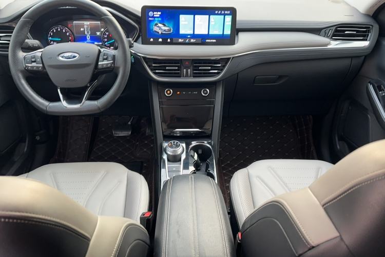 Used Ford Escape 2020 EcoBoost 245 Two-Wheel Drive Smart & Enjoyment Model Interior 3