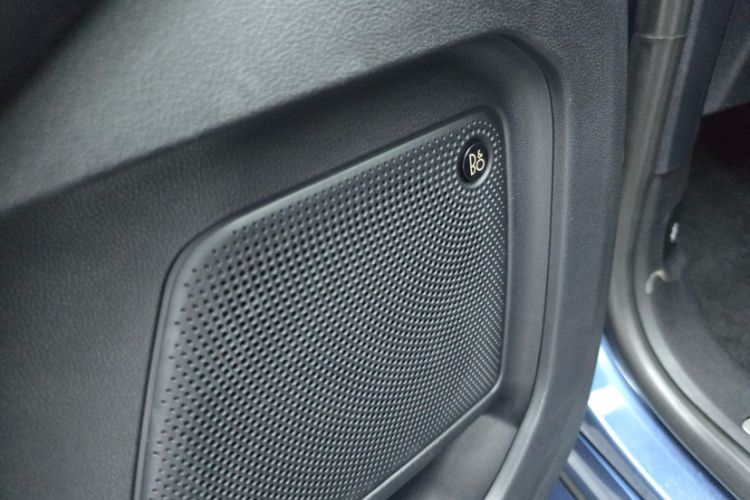 Used Ford Escape 2020 EcoBoost 245 Four-Wheel Drive ST-LINE Deluxe Edition Interior 3