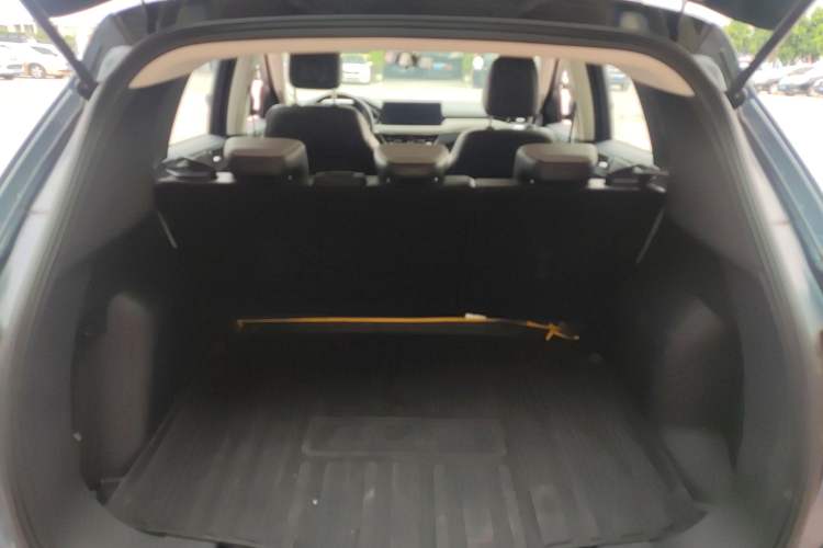 Used Ford Escape 2020 EcoBoost 245 Two-Wheel-Drive Comfort Edition Interior 5