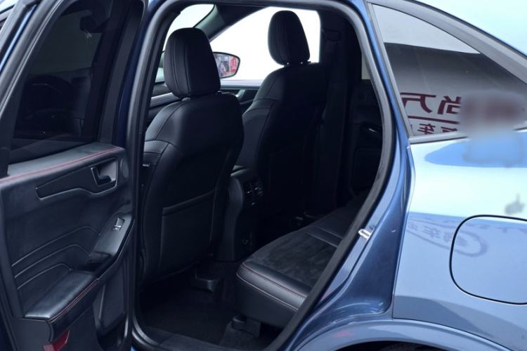 Used Ford Escape 2020 EcoBoost 245 Four-Wheel Drive ST-LINE Deluxe Edition Interior 5