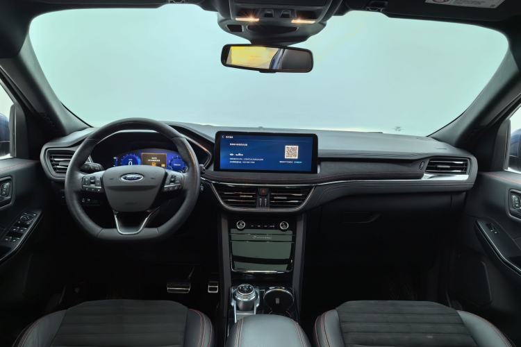 Used Ford Escape 2020 EcoBoost 245 Four-Wheel Drive ST-LINE Deluxe Edition Interior 5