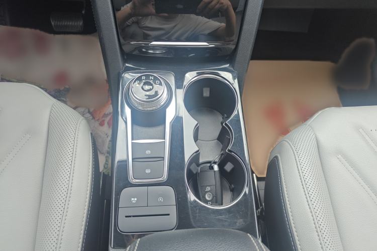 Used Ford Escape 2020 EcoBoost 245 Two-Wheel Drive Smart & Enjoyment Model Interior 6