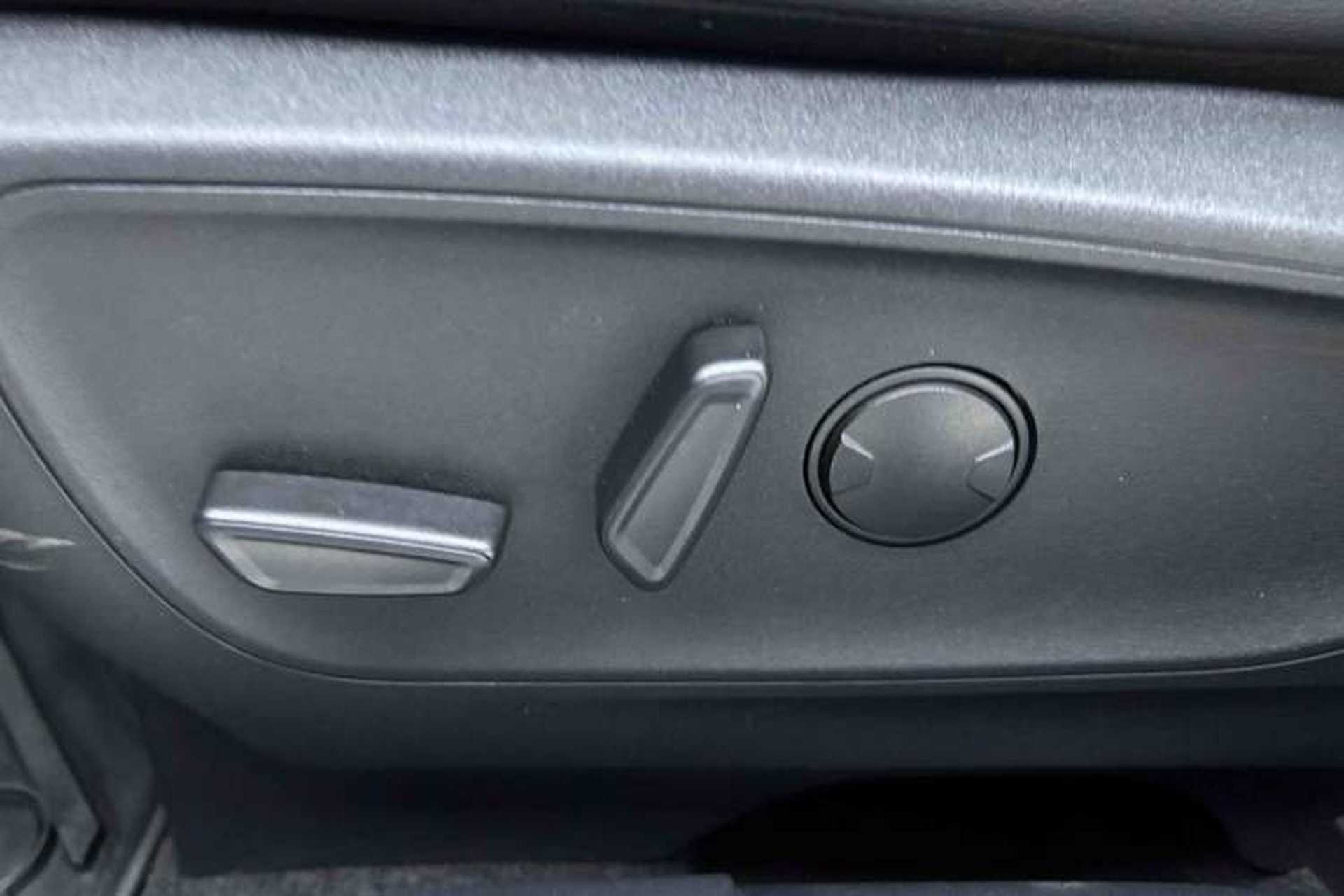 Used Ford Escape 2020 EcoBoost 245 Two-Wheel Drive Smart & Enjoyment Model Interior 8