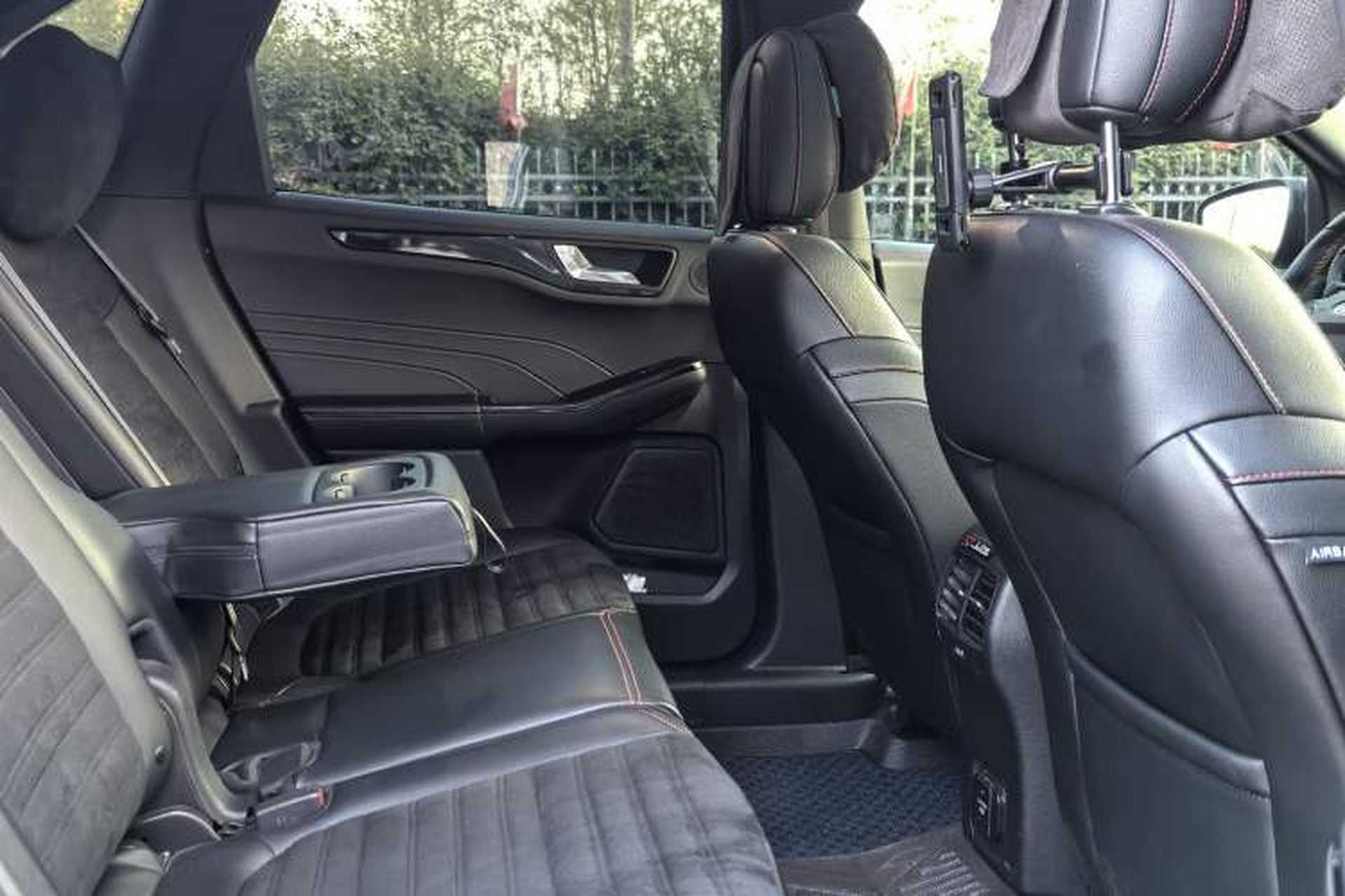 Used Ford Escape 2020 EcoBoost 245 Four-Wheel Drive ST-LINE Deluxe Edition Interior 9