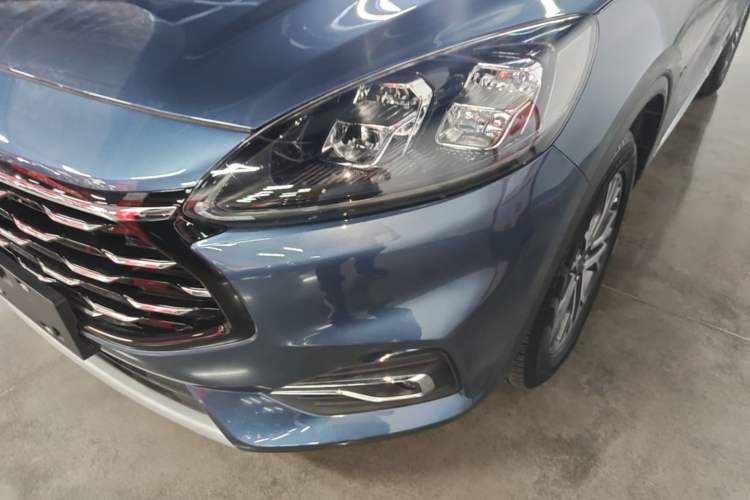 Used Ford Escape 2020 EcoBoost 245 Two-Wheel-Drive Titanium Edition Left Front Headlight