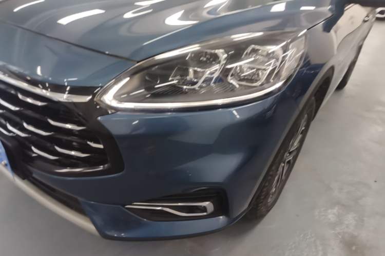 Used Ford Escape 2020 EcoBoost 245 Four-Wheel Drive ST-LINE Deluxe Edition Left Front Headlight