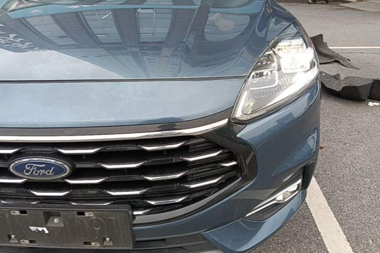 Used Ford Escape 2020 EcoBoost 245 Four-Wheel Drive Luxury Edition Left Front Headlight