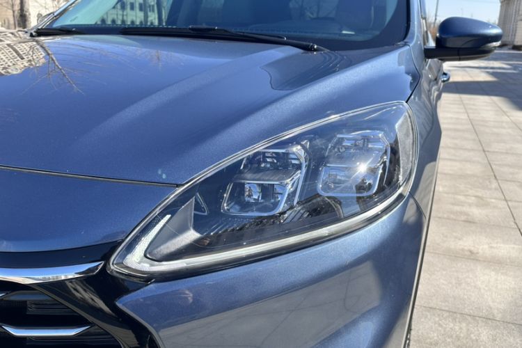 Used Ford Escape 2020 EcoBoost 245 Four-Wheel Drive Titanium Edition Left Front Headlight