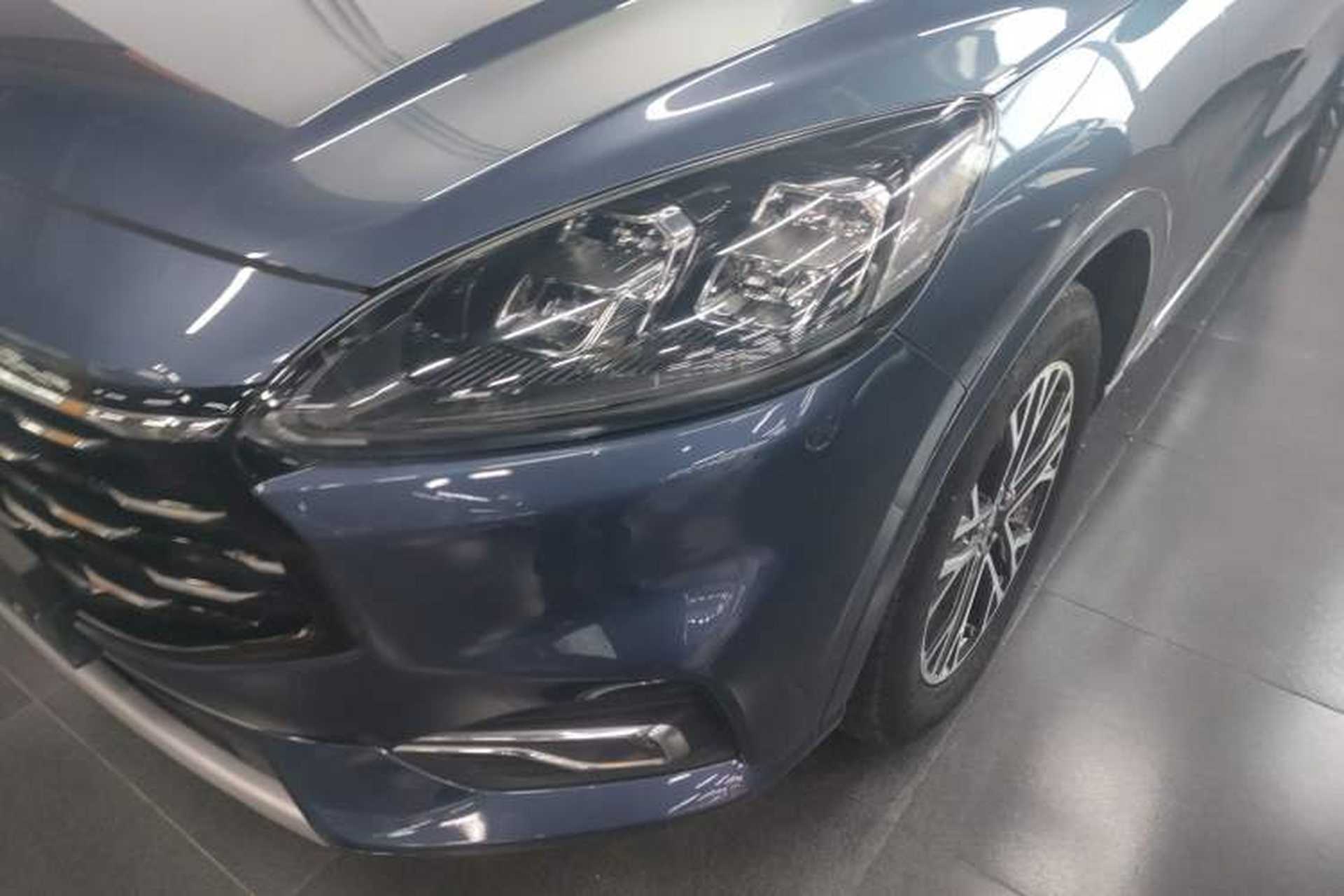 Used Ford Escape 2020 EcoBoost 245 Four-Wheel Drive Luxury Edition Left Front Headlight