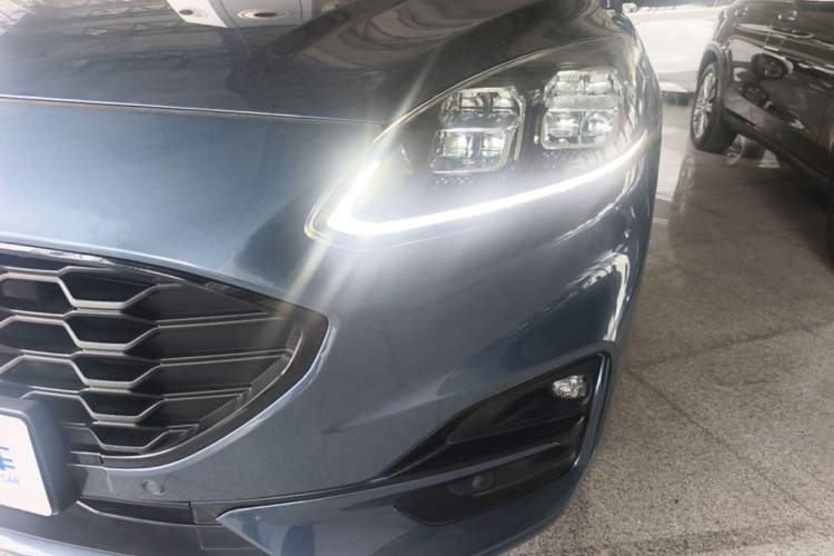 Used Ford Escape 2020 EcoBoost 245 Four-Wheel Drive ST-LINE Deluxe Edition Left Front Headlight