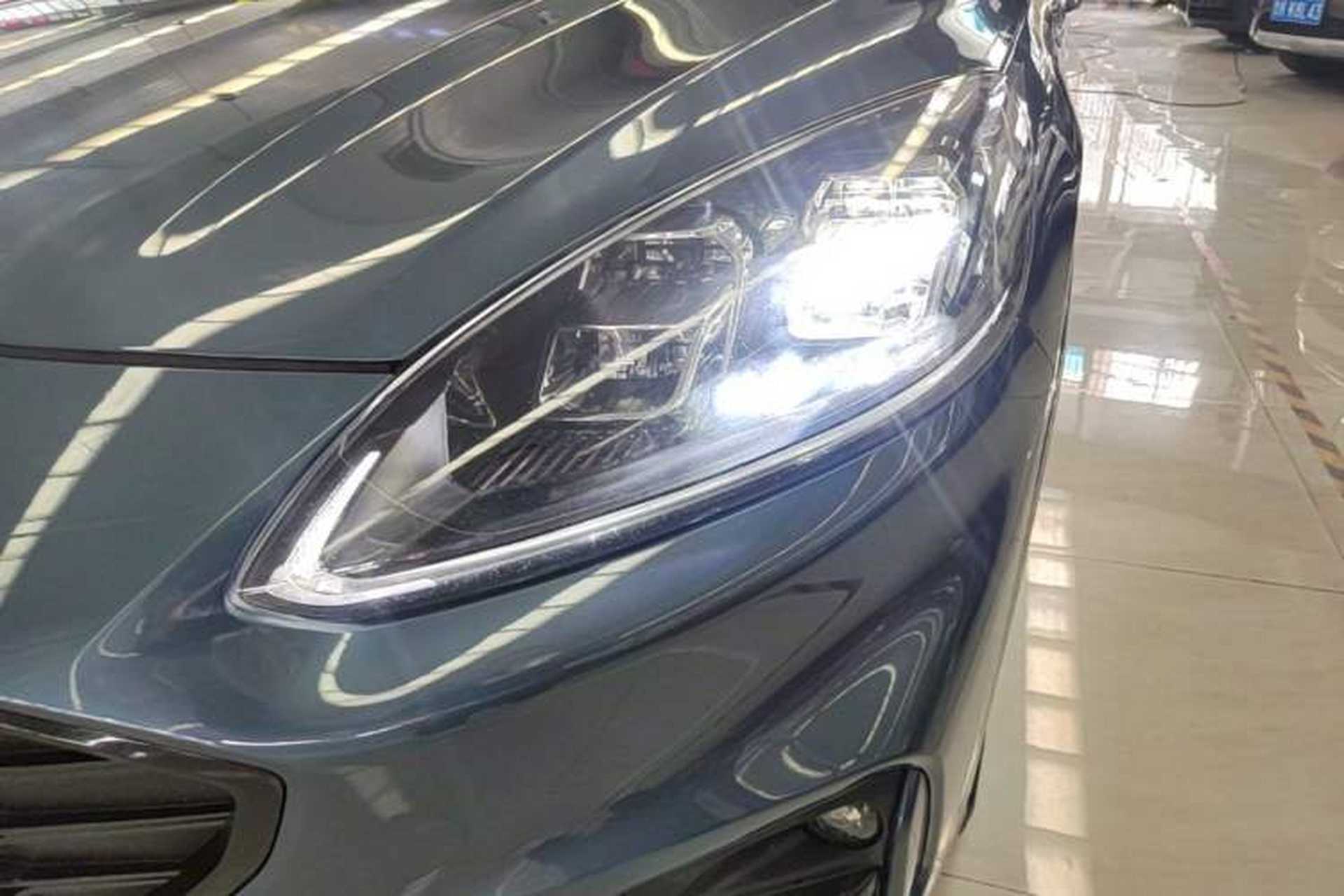 Used Ford Escape 2020 EcoBoost 245 Four-Wheel Drive ST-LINE Deluxe Edition Left Front Headlight