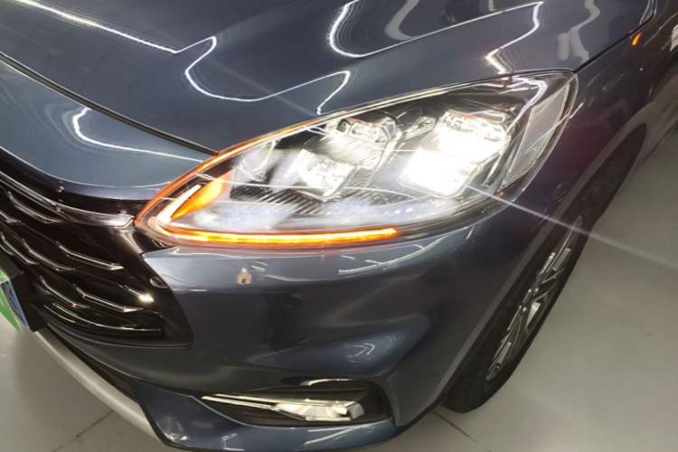 Used Ford Escape 2020 EcoBoost 245 Two-Wheel-Drive Titanium Edition Left Front Headlight